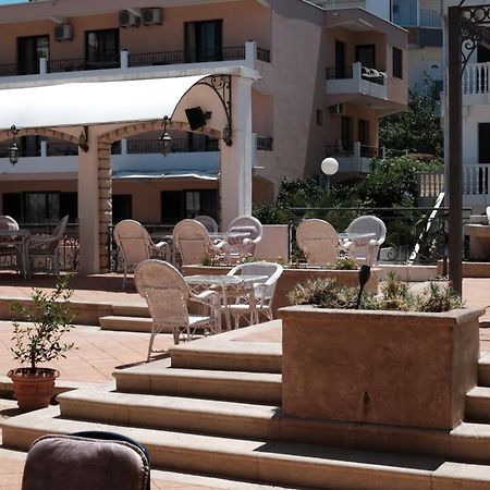 Hotel Kleopatra Ulcinj Exterior foto